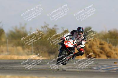 media/Jan-14-2024-SoCal Trackdays (Sun) [[2e55ec21a6]]/Turn 2 (1025am)/